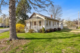 1 Jordan St, Saco, ME 04072