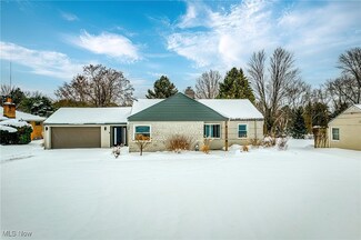 17318 Shurmer Rd, Strongsville, OH 44136