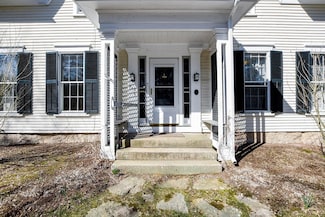 418 Front St Unit 1, Marion, MA 02738