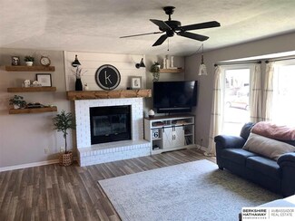 13926 Frederick Ave, Omaha, NE 68138