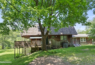 3949 Jacobs Ladder Rd, Becket, MA 01223