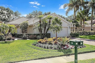 717 Pinehurst Way, Palm Beach Gardens, FL 33418