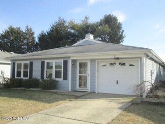 21 Lauren Ln, Brick, NJ 08723