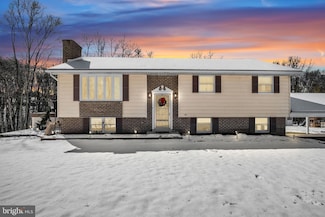 160 Jumper Rd, Newburg, PA 17240