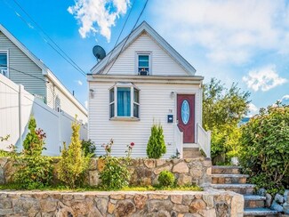 73 Crosby St, Lowell, MA 01852