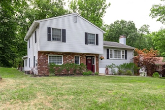 10 Dana Place, Wappingers Falls, NY 12590