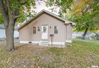 1222 Sommerset St, Pekin, IL 61554