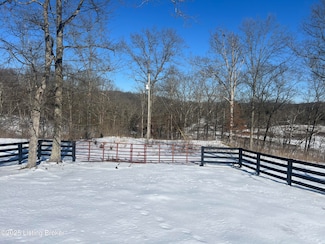 07 Castle Hwy, Pleasureville, KY 40057