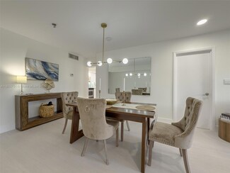 250 NE 181st St Unit 303, Sunny Isles Beach, FL 33160