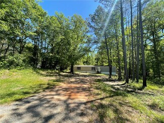 2916 Cherokee Trail, Tallassee, AL 36078