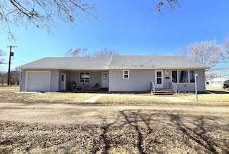 214 1st St, Highmore, SD 57345