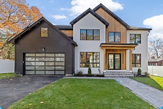 36 Roland St, Newton Highlands, MA 02461