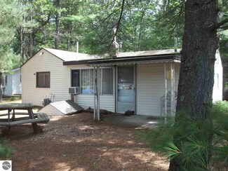 7131 Jose Lake Rd, South Branch, MI 48761