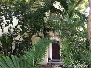 5825 Lagorce Dr, Miami Beach, FL 33140