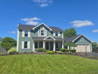 4982 Alfred Dr, Liverpool, NY 13090