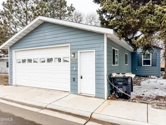 106 N Gilbertson St, Tioga, ND 58852