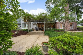 931 Woodstone Dr, Baton Rouge, LA 70808