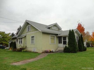 2953 Lockport Olcott Rd, Newfane, NY 14108