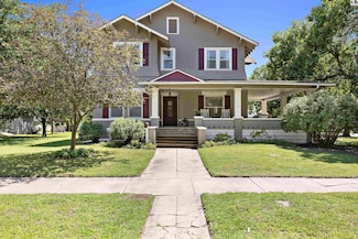 303 E Main St, Sterling, KS 67579