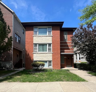 1135 S Oak Park Ave, Oak Park, IL 60304