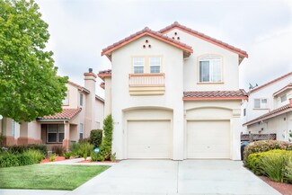 1135 Cobblestone St, Salinas, CA 93905
