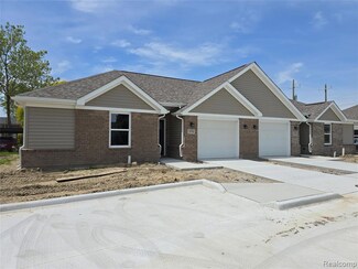 18762 E 14 Mile Rd Unit 4, Roseville, MI 48066