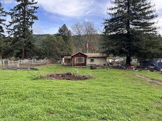 397 Lou Gray Dr, Myrtle Creek, OR 97457