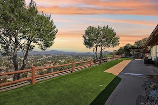 1305 Eagle Glen, Escondido, CA 92029
