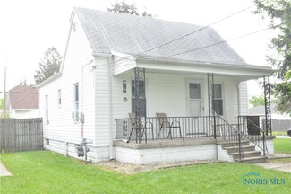 1657 Schomberg St, Toledo, OH 43605