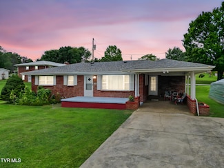 390 Main St, Mosheim, TN 37818