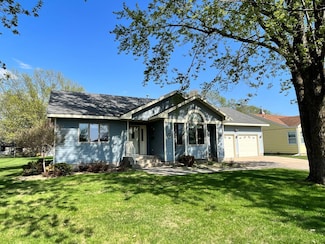 538 Elm St N, Sauk Centre, MN 56378
