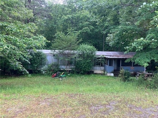 1010 Burdun Ln, Walnut Cove, NC 27052