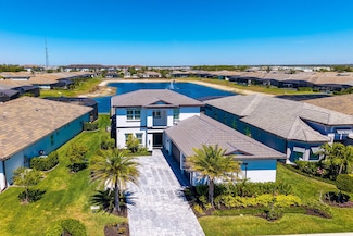 3697 Sapphire Cove Cir, Naples, FL 34114