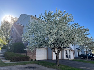 7774 Village St, Chanhassen, MN 55317