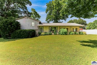 1062 W Stan Mar Estates Dr, Brazil, IN 47834