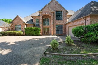 818 Riviera Dr, Mansfield, TX 76063