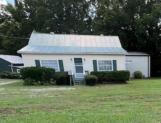 718 Boyd St, Chase City, VA 23924