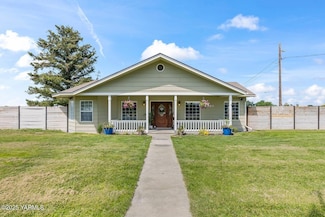 1620 Olmstead Rd, Grandview, WA 98930