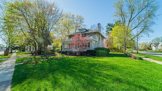531 E Joliet St, Crown Point, IN 46307