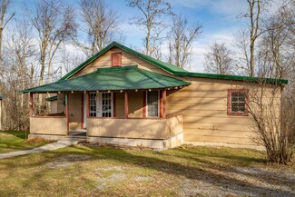 3866 Elk Knob Rd, Hinton, WV 25951
