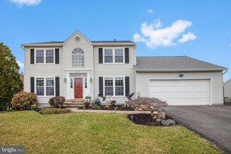 12112 Eddyspark Dr, Herndon, VA 20170