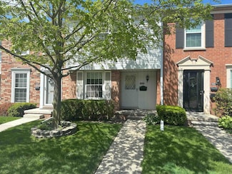 1025 Woodbridge St, Saint Clair Shores, MI 48080