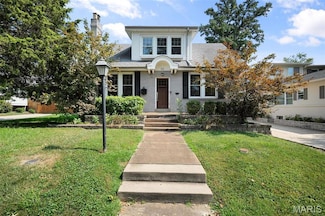 10 Midpark Ln, Saint Louis, MO 63124