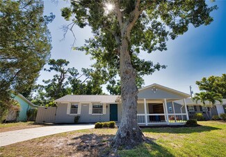 1056 Venetian Pkwy, Venice, FL 34285