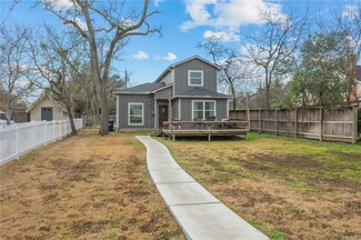 504 W Dexter Dr, College Station, TX 77840