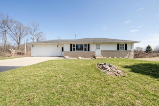 4737 S Park Rd, Eau Claire, MI 49111