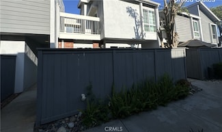 605 Rainier Way Unit 204, Costa Mesa, CA 92626