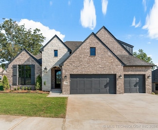 1606 Pinecrest Dr, Claremore, OK 74017