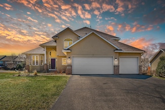 14210 Badger Cir NW, Prior Lake, MN 55372