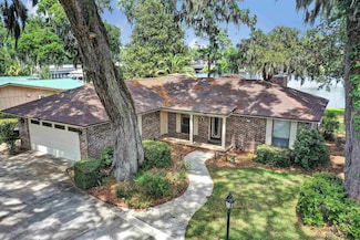 31 Swimming Pen Dr, Middleburg, FL 32068
